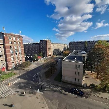 ワルシャワMieszkanie Na Doby Plac Halleraアパートメント エクステリア 写真