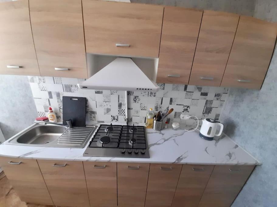ワルシャワMieszkanie Na Doby Plac Halleraアパートメント エクステリア 写真